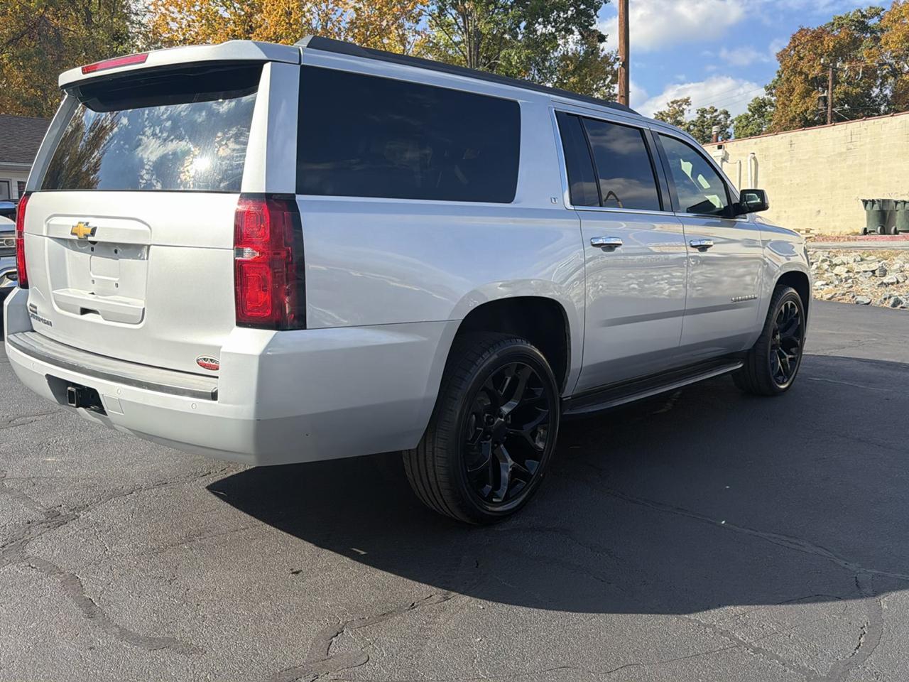 Chevrolet Suburban LT 4WD 2019