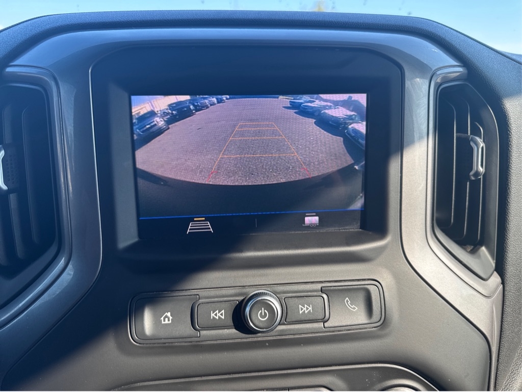 Chevrolet Silverado 1500  2021