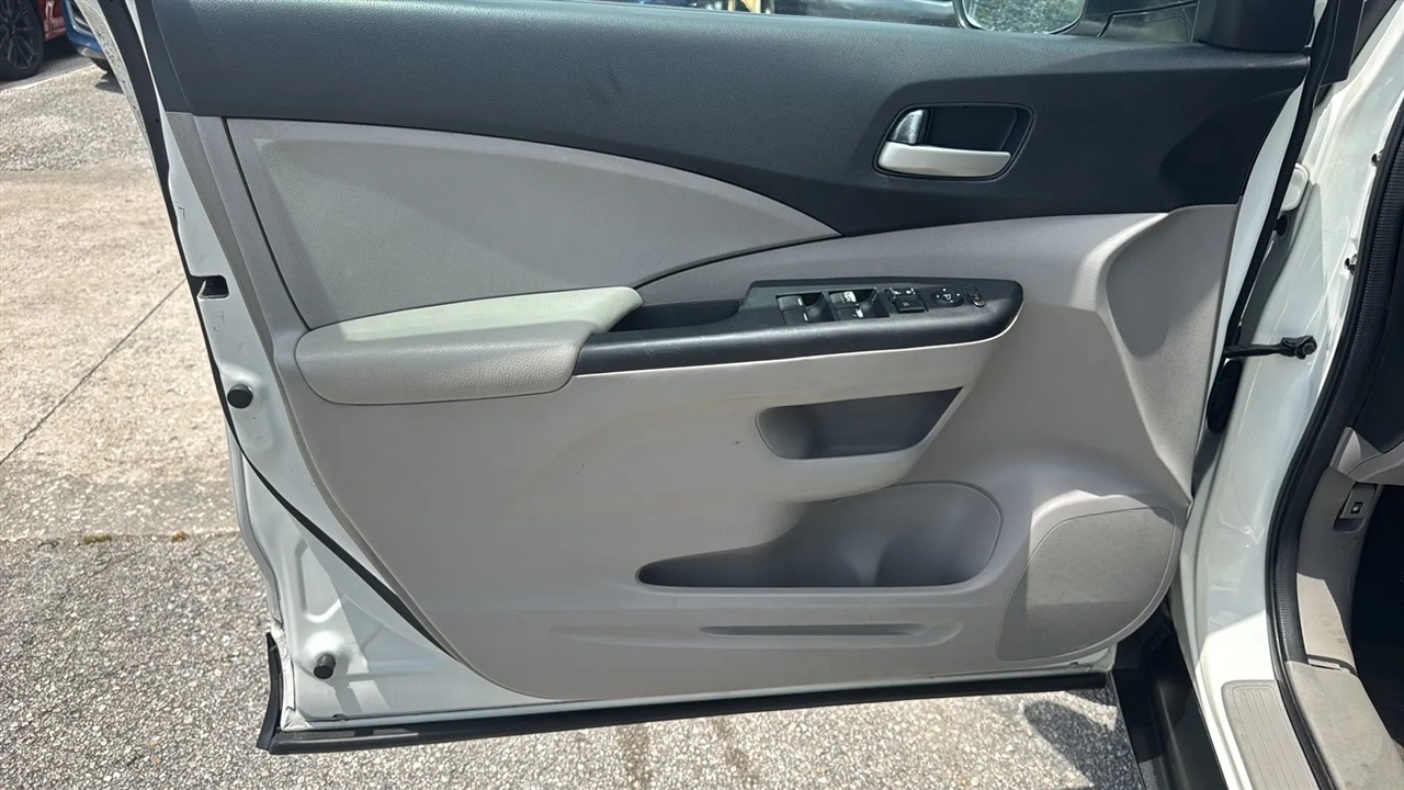 Honda CR-V LX 2WD 5-Speed AT 2014