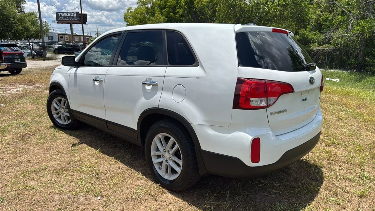 Kia Sorento LX 2WD 2015
