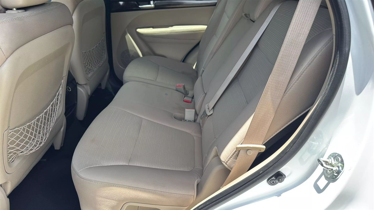 Kia Sorento LX 2WD 2015
