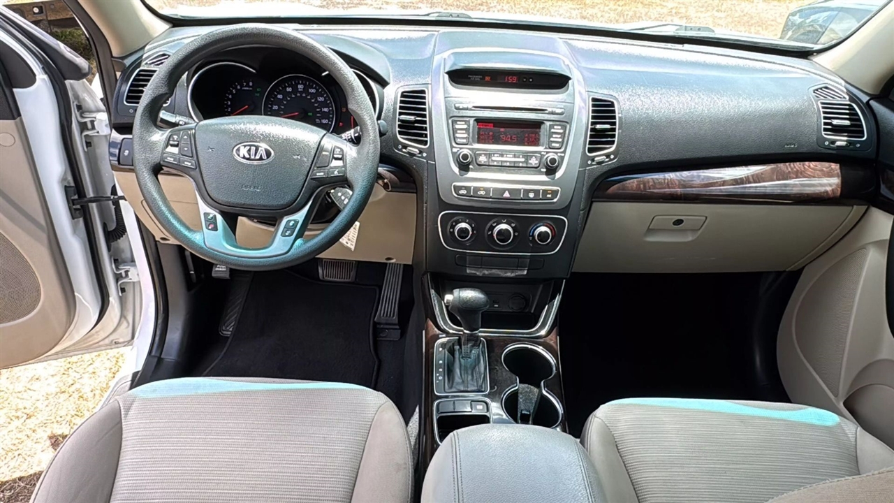 Kia Sorento LX 2WD 2015