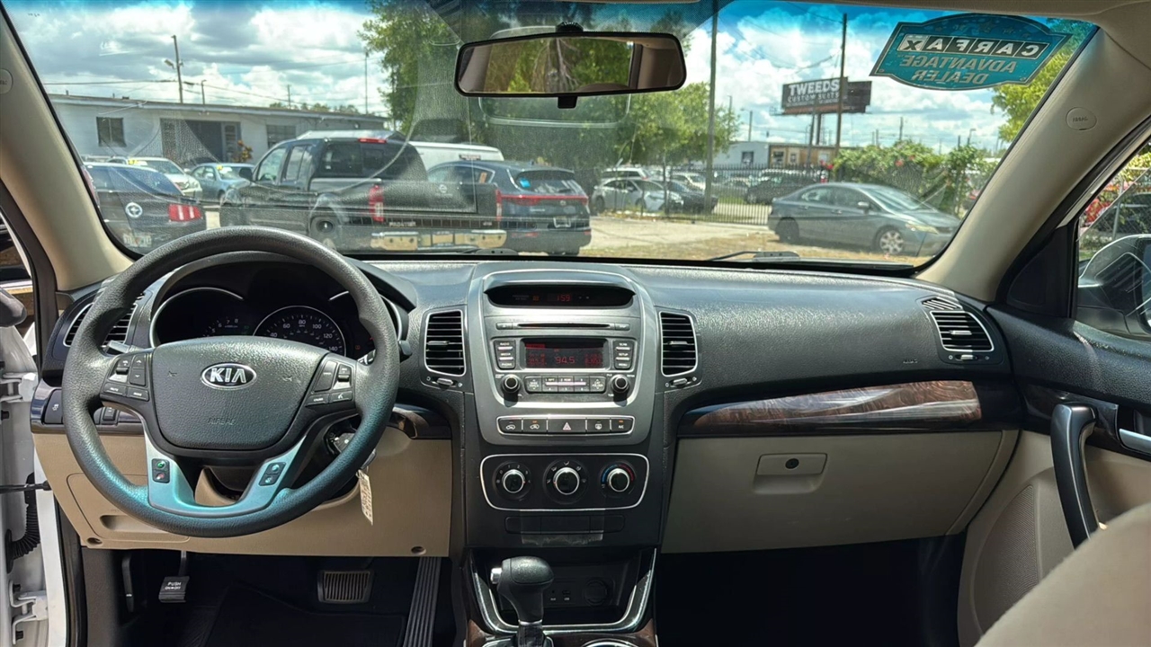Kia Sorento LX 2WD 2015