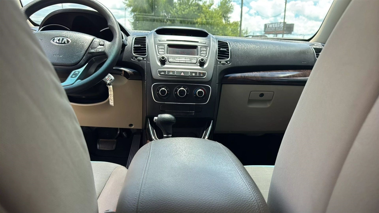 Kia Sorento LX 2WD 2015