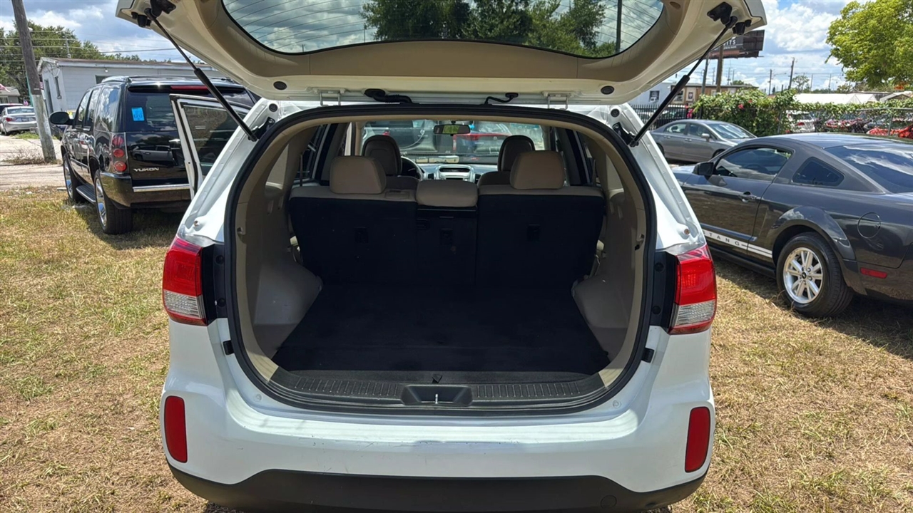 Kia Sorento LX 2WD 2015