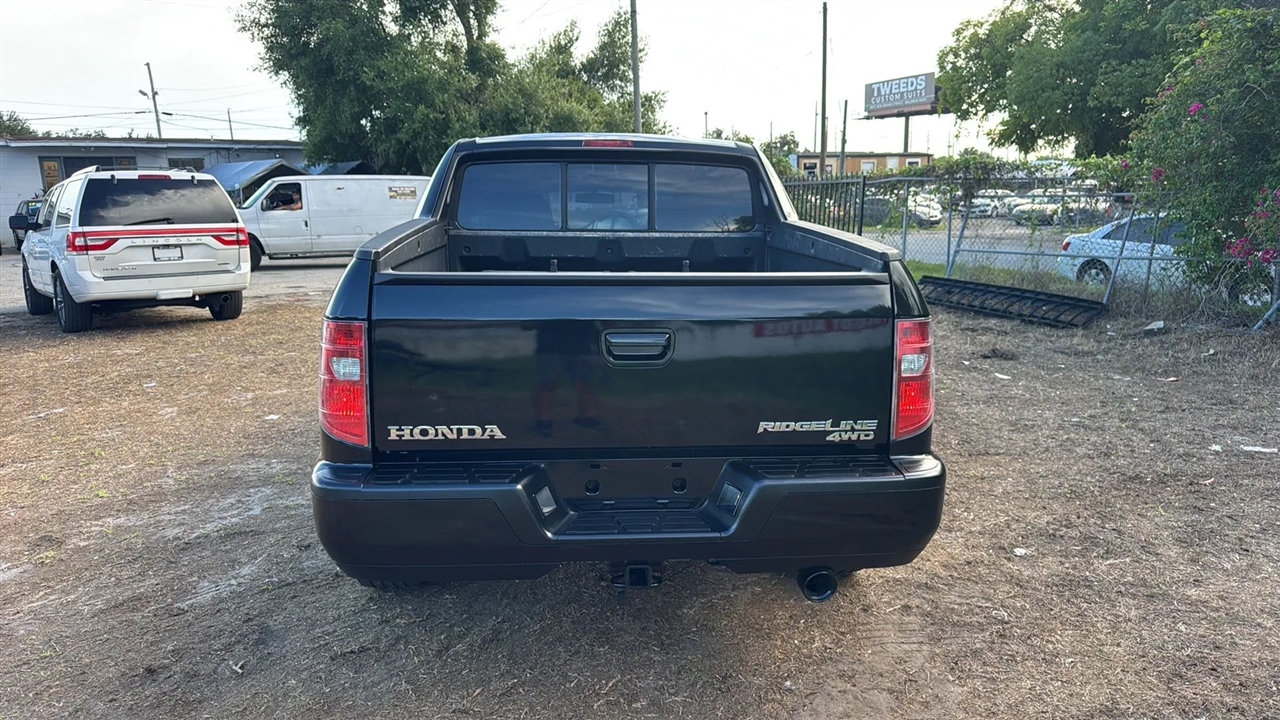 Honda Ridgeline RT 2011