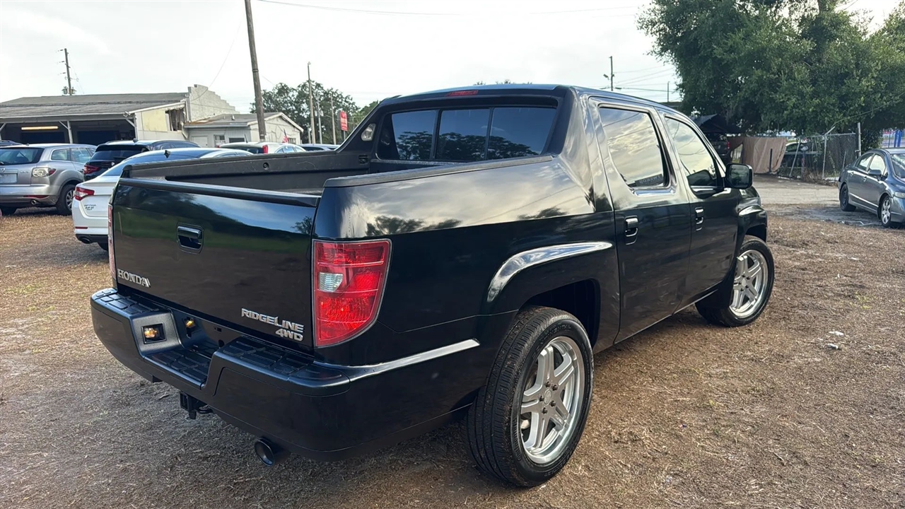 Honda Ridgeline RT 2011