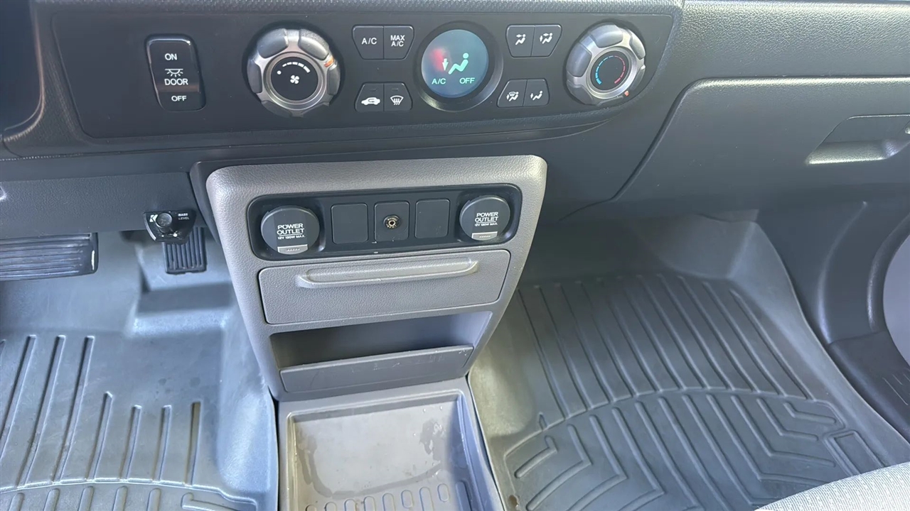 Honda Ridgeline RT 2011