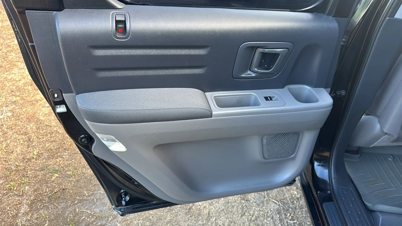 Honda Ridgeline RT 2011