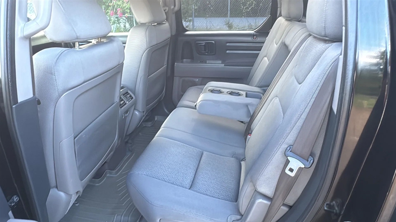 Honda Ridgeline RT 2011