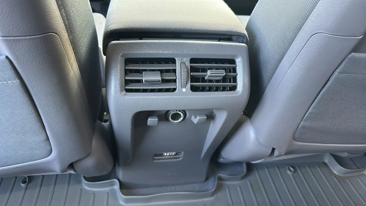 Honda Ridgeline RT 2011