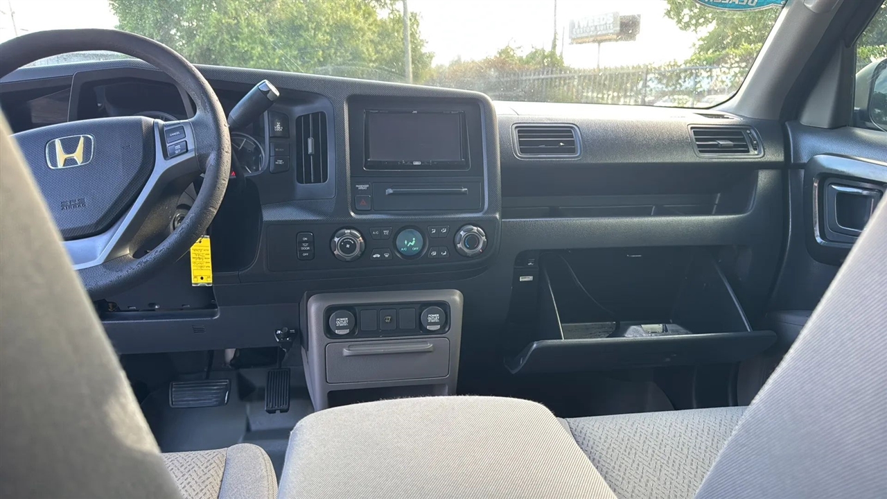 Honda Ridgeline RT 2011