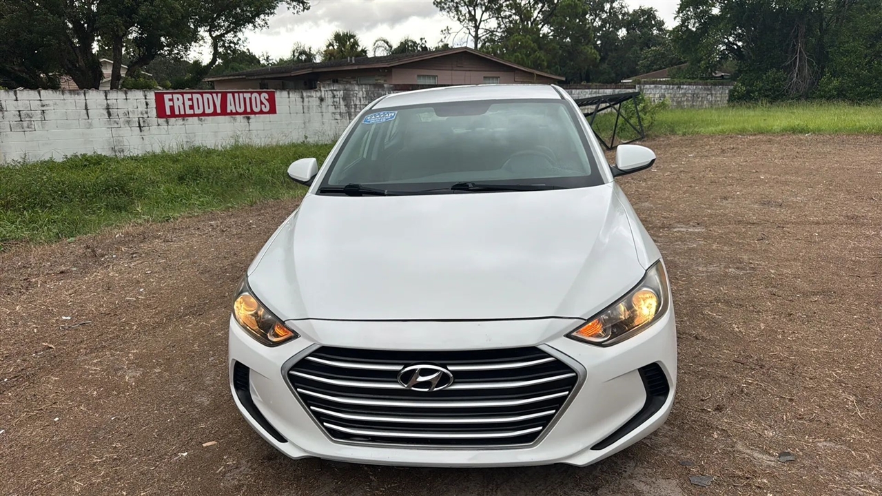 Hyundai Elantra SE 6AT 2017