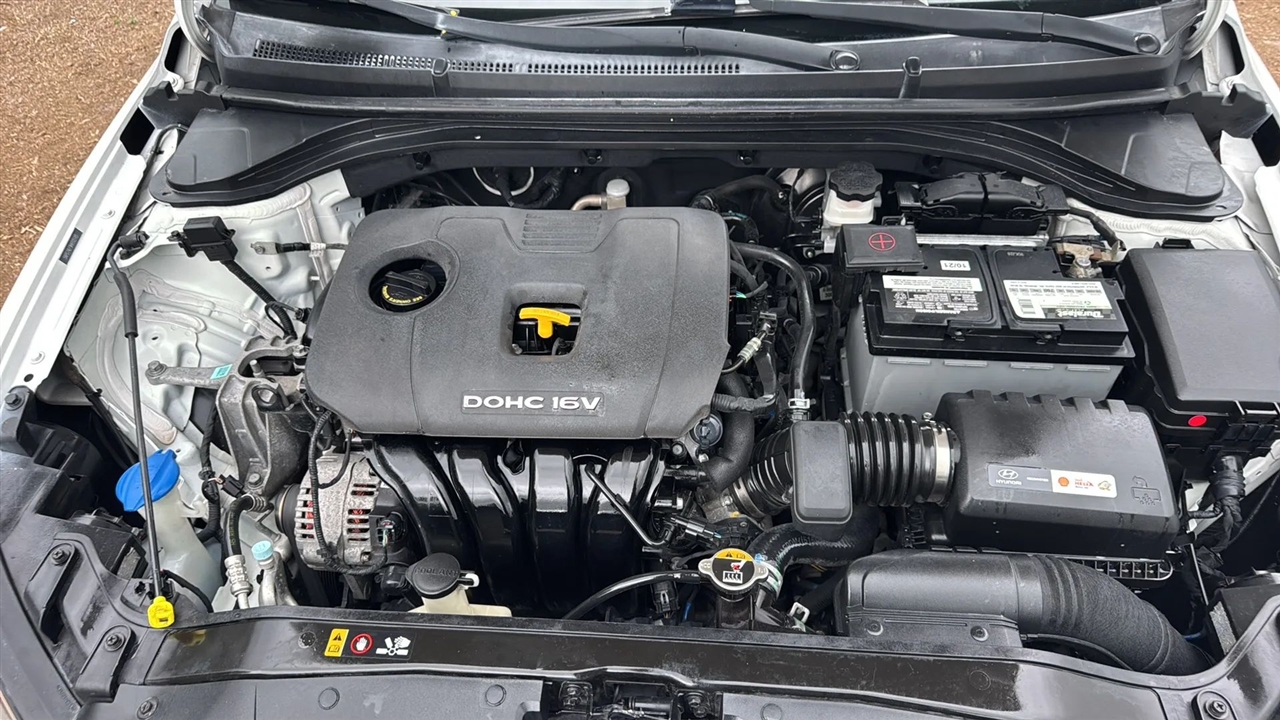 Hyundai Elantra SE 6AT 2017