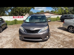 2014 Toyota Sienna 