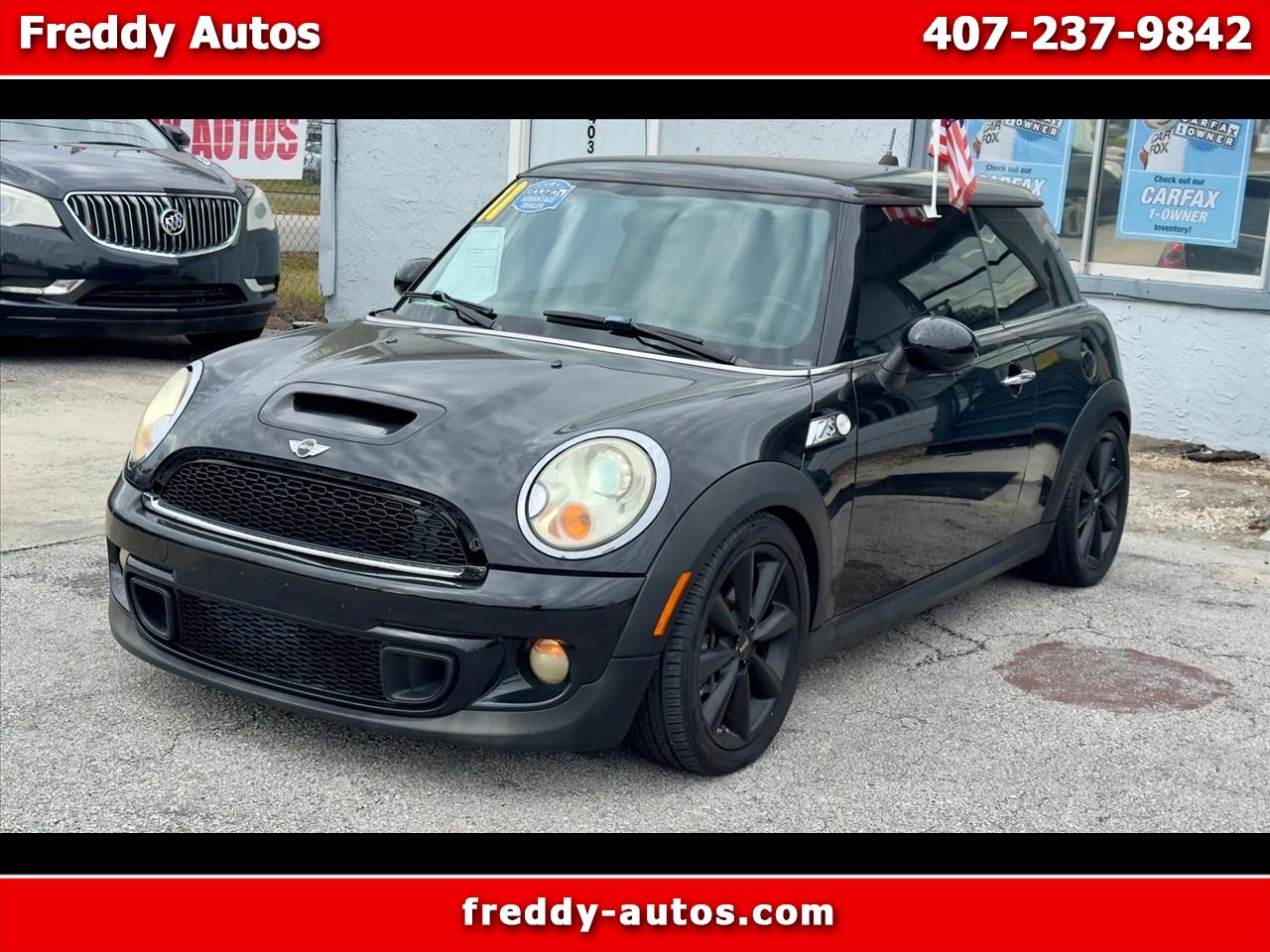 2011 MINI Cooper S's photo