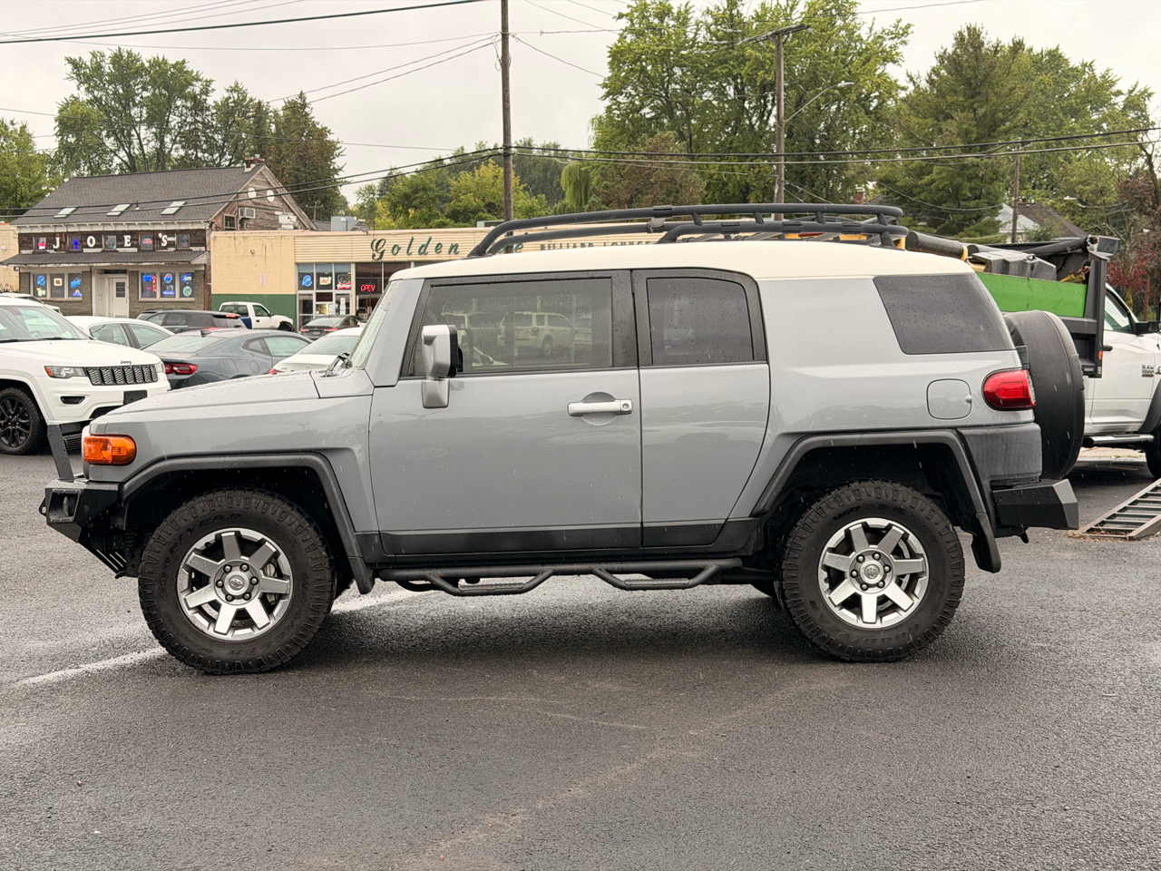 2014 Toyota FJ Cruiser Trail Teams Special Edition photo 3