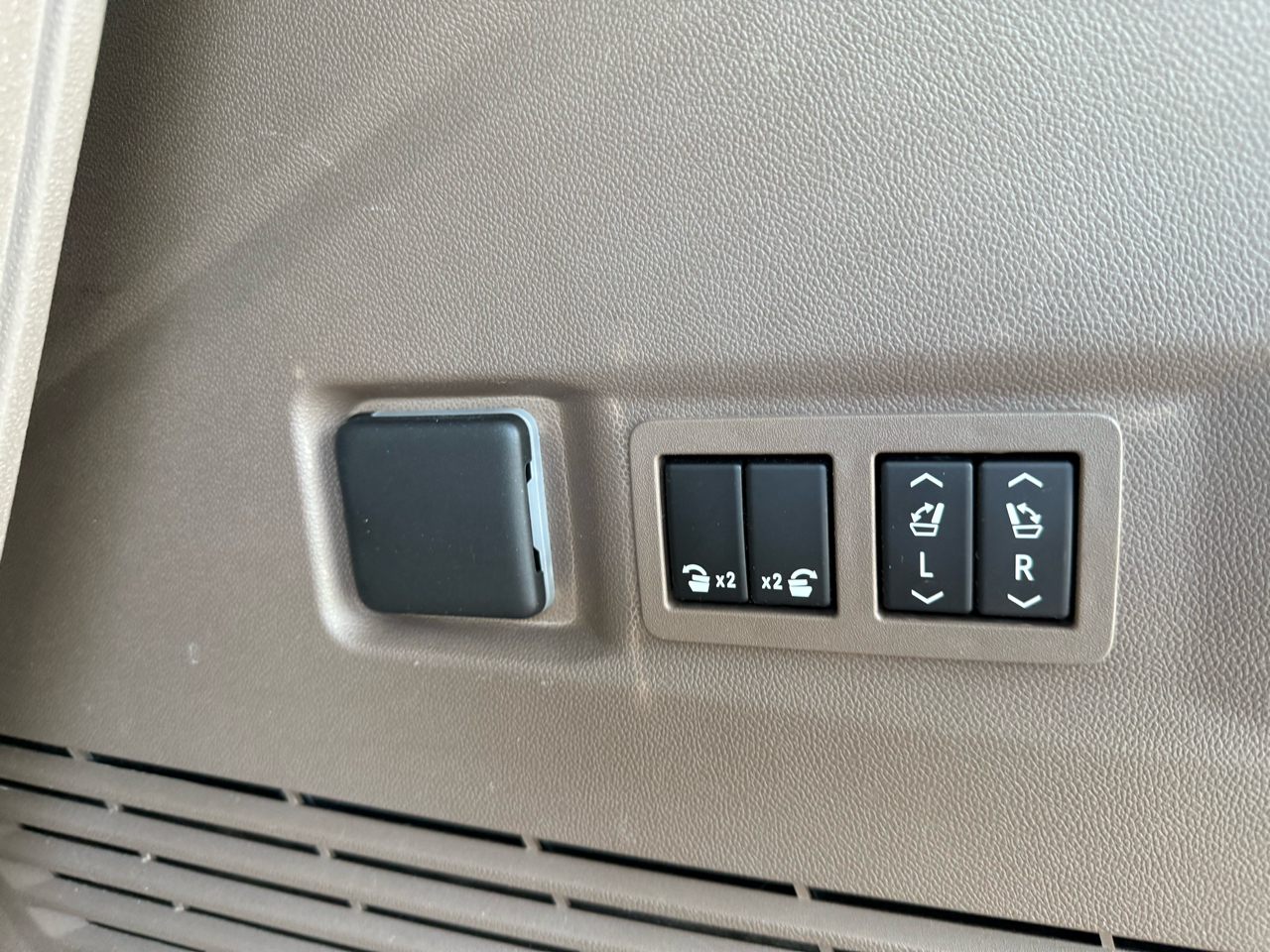 2022 Gmc Yukon Denali photo 27