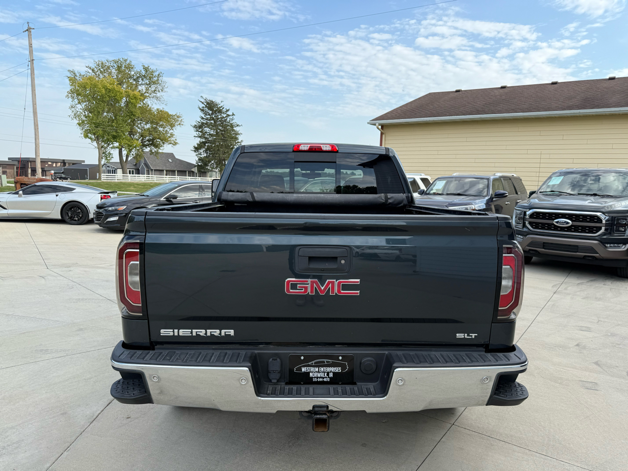 2017 Gmc Sierra 1500 SLT photo 4