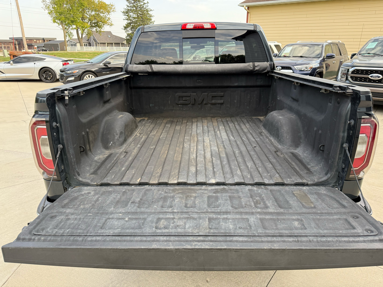 2017 Gmc Sierra 1500 SLT photo 19