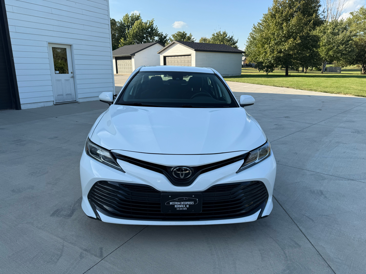 2020 Toyota Camry LE photo 7