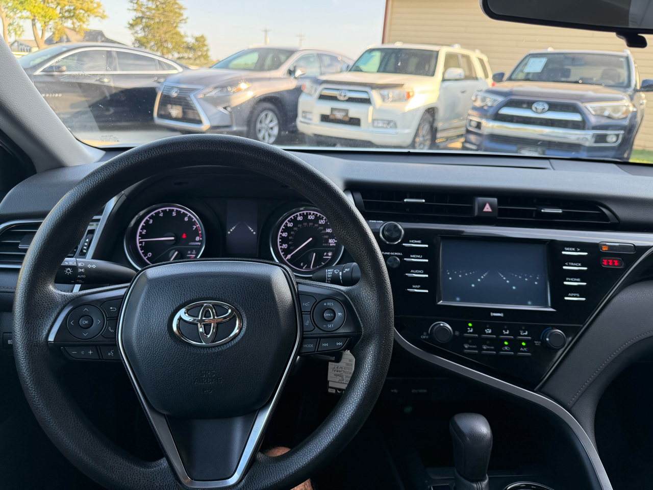 2020 Toyota Camry LE photo 12