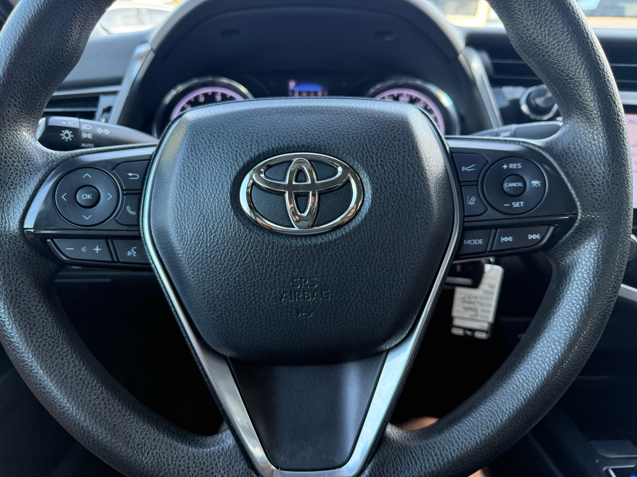 2020 Toyota Camry LE photo 13