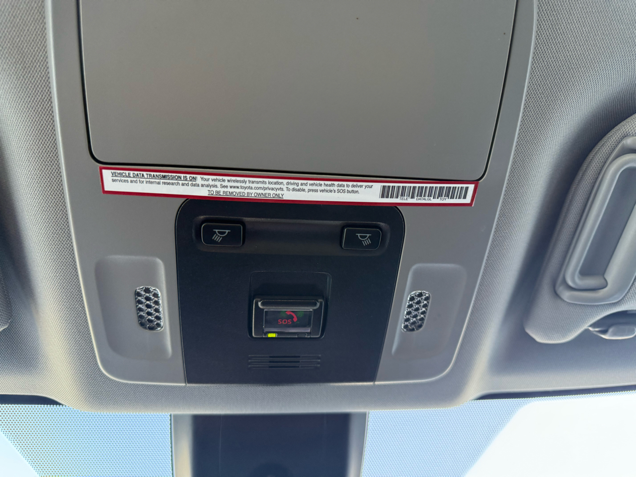 2020 Toyota Camry LE photo 16