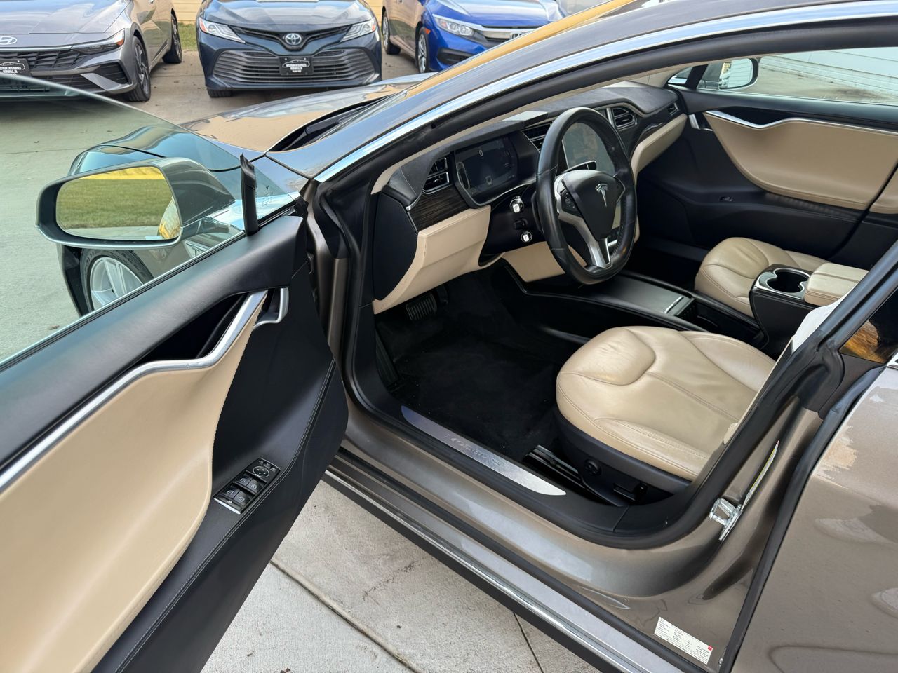 Tesla Model S 85D 2015