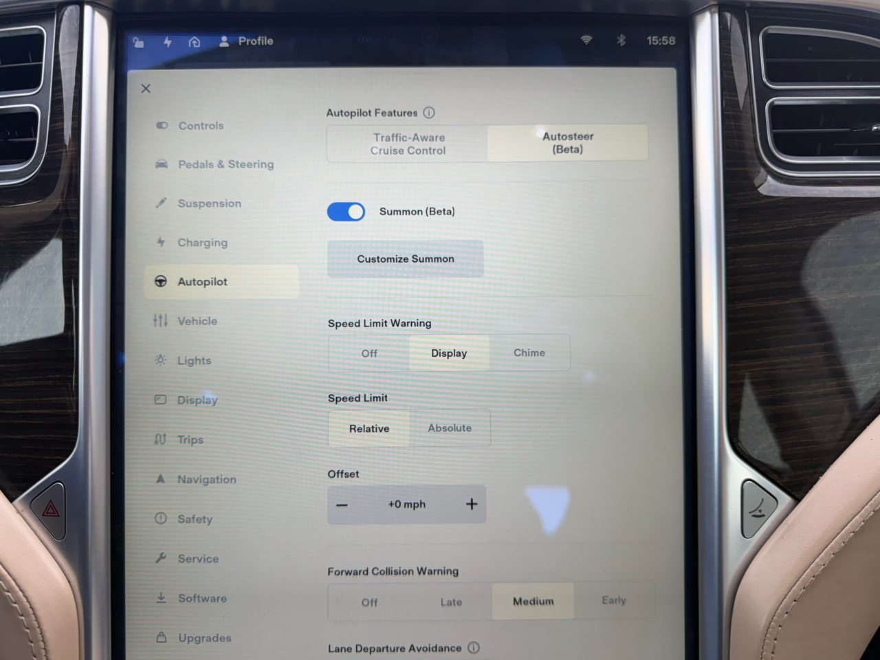 Tesla Model S 85D 2015