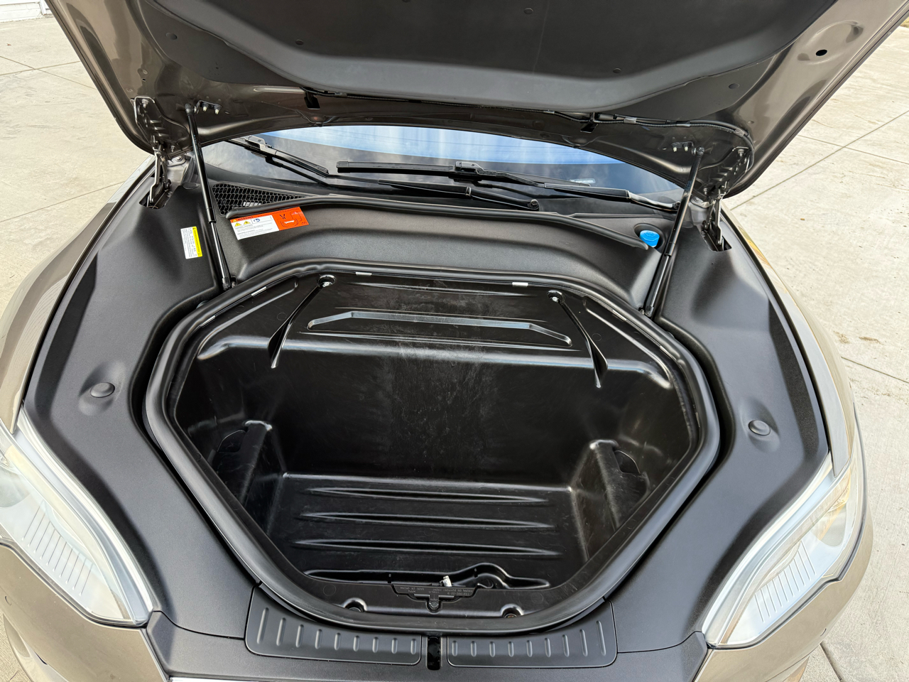 Tesla Model S 85D 2015