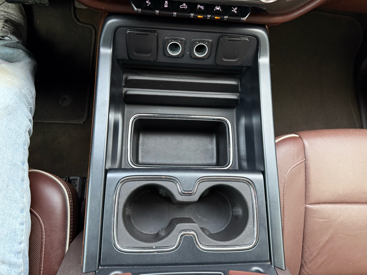 Chevrolet Silverado 1500 High Country Crew Cab 2WD 2017