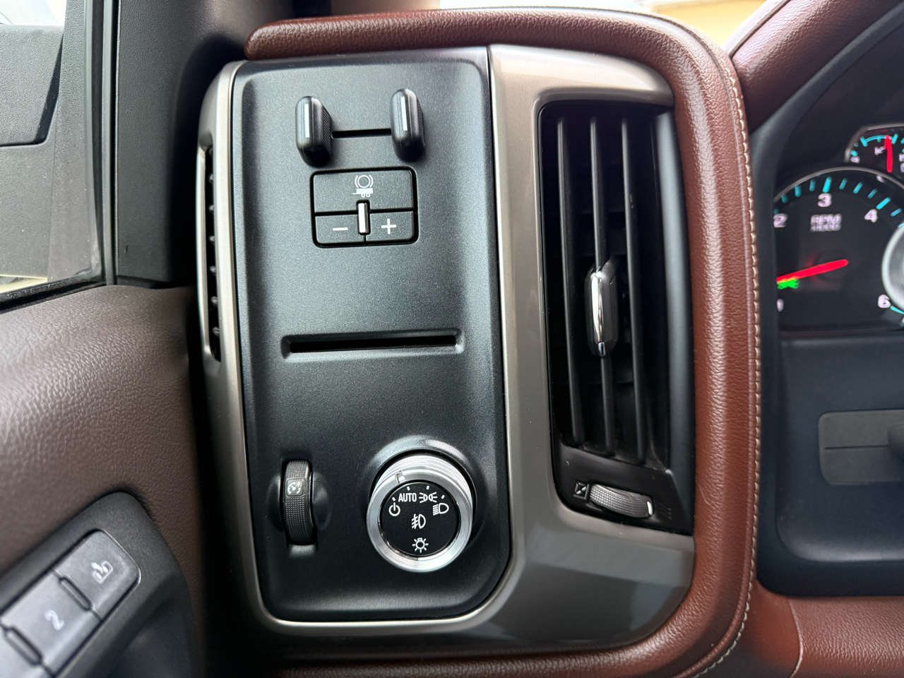 Chevrolet Silverado 1500 High Country Crew Cab 2WD 2017