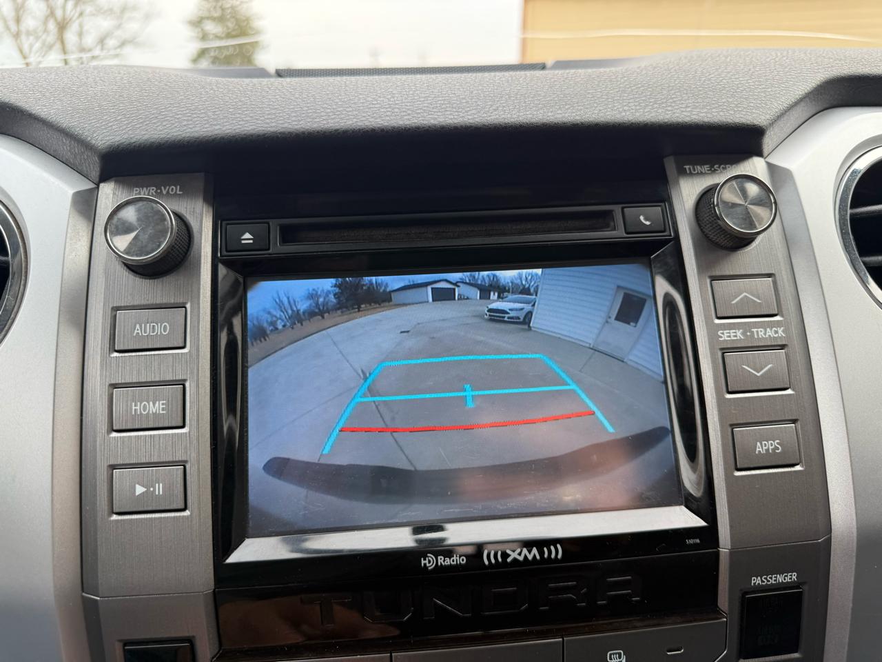 Toyota Tundra SR5 5.7L V8 FFV Double Cab 4WD 2017