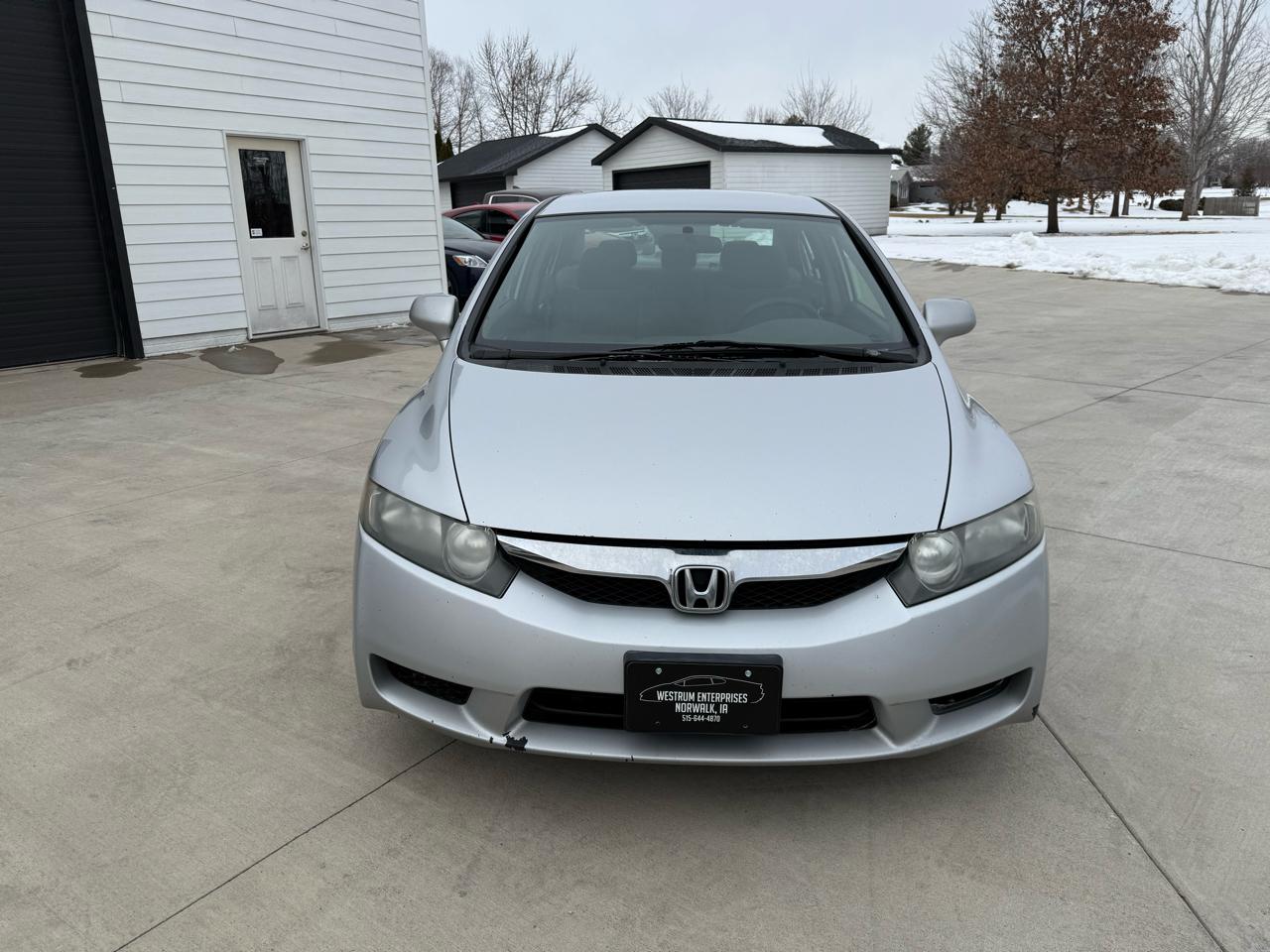 Honda Civic LX Sedan 5-Speed MT 2009