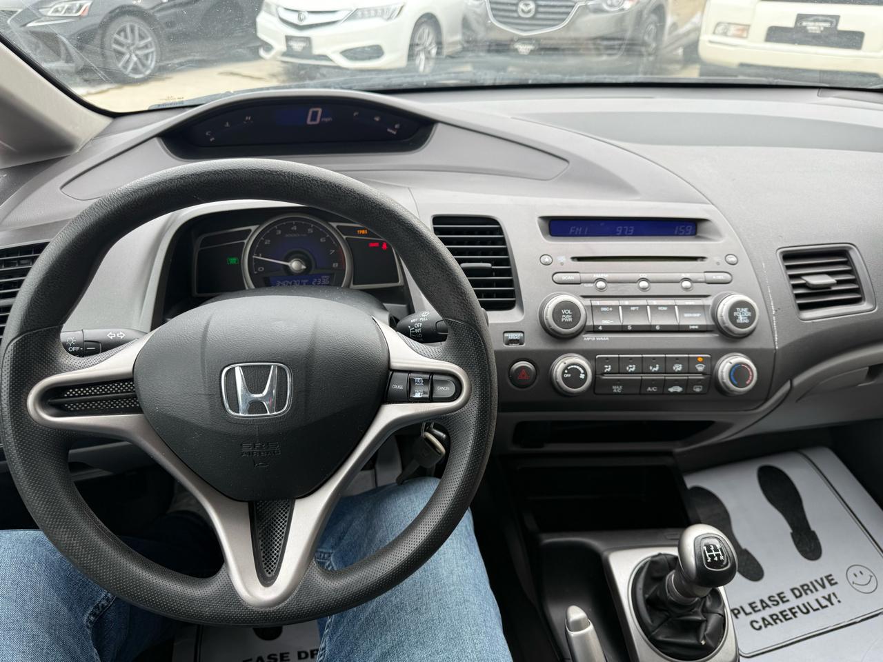 Honda Civic LX Sedan 5-Speed MT 2009