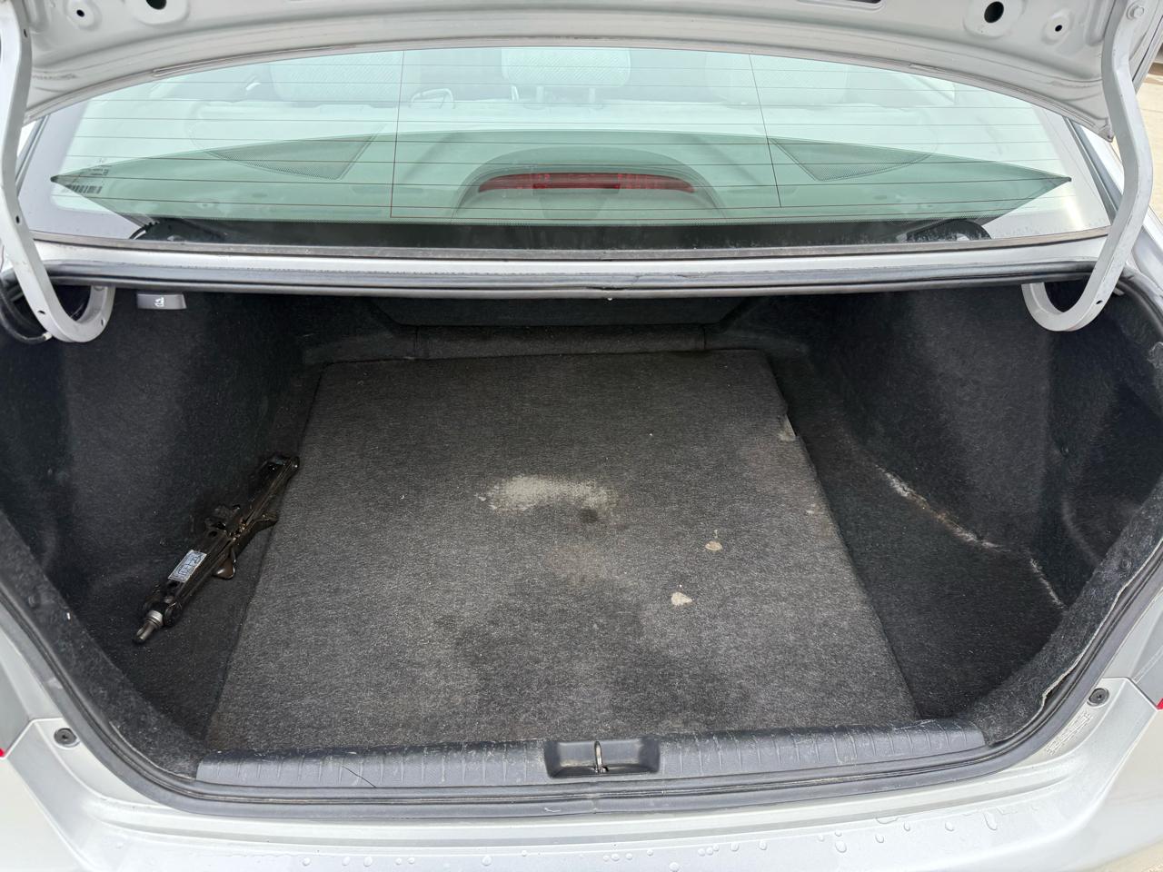 Honda Civic LX Sedan 5-Speed MT 2009