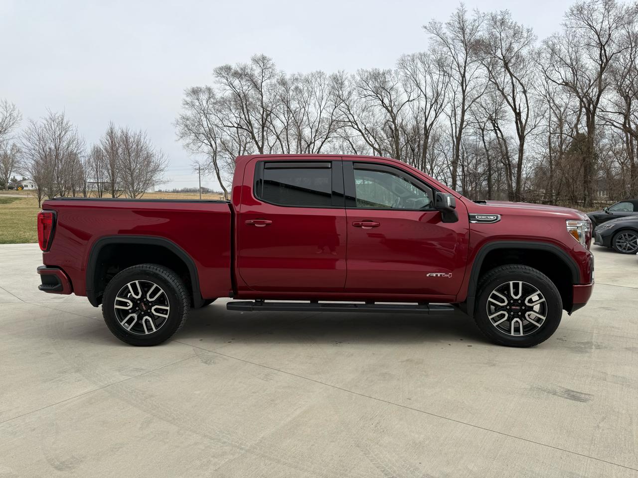 GMC Sierra 1500 AT4 Crew Cab 4WD 2019