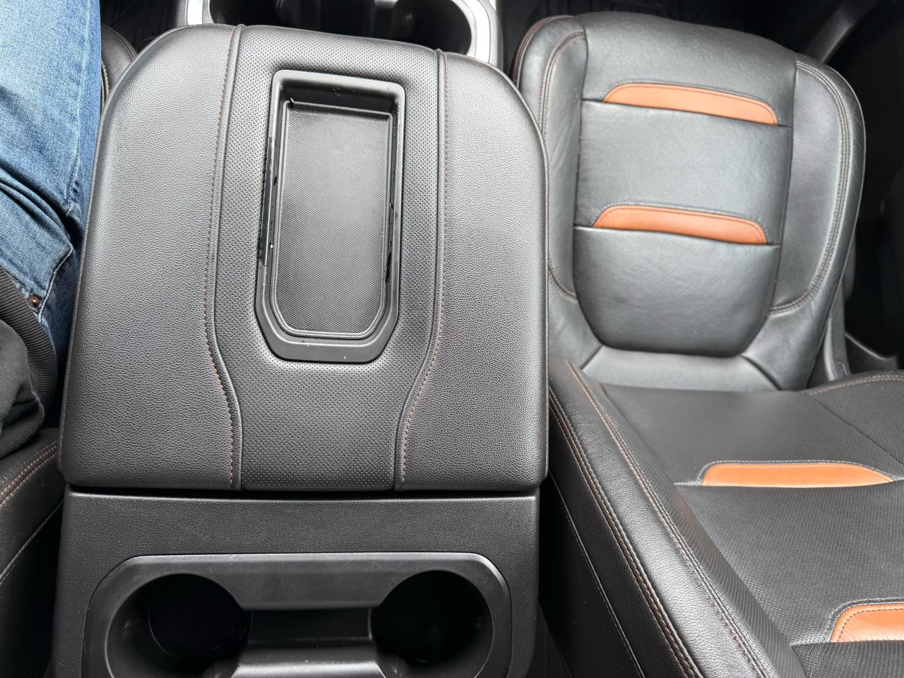 GMC Sierra 1500 AT4 Crew Cab 4WD 2019