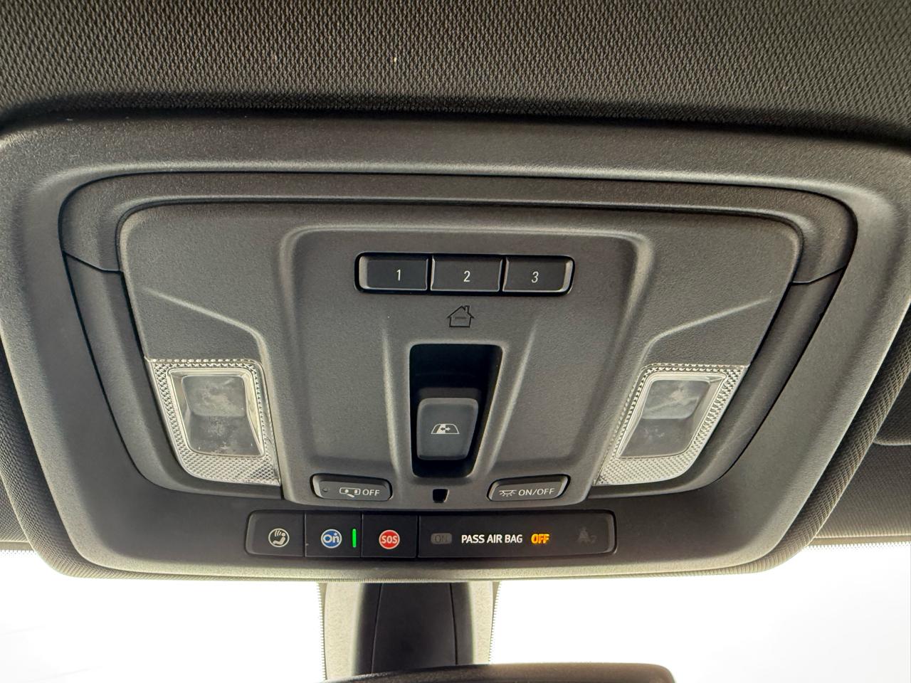 GMC Sierra 1500 AT4 Crew Cab 4WD 2019