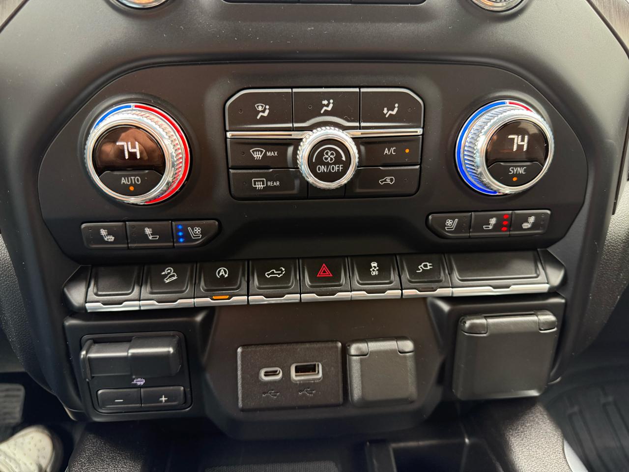 GMC Sierra 1500 AT4 Crew Cab 4WD 2019