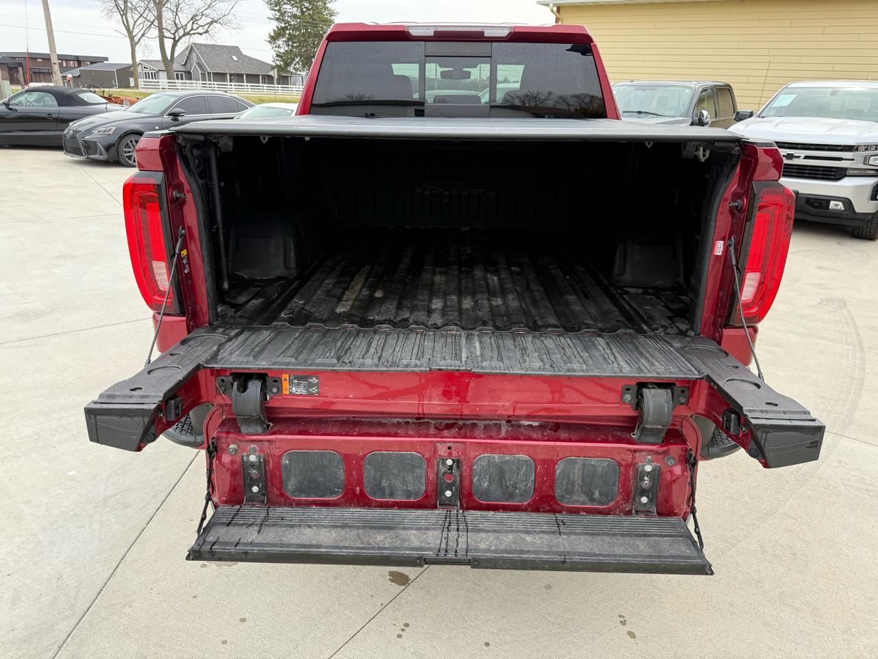 GMC Sierra 1500 AT4 Crew Cab 4WD 2019