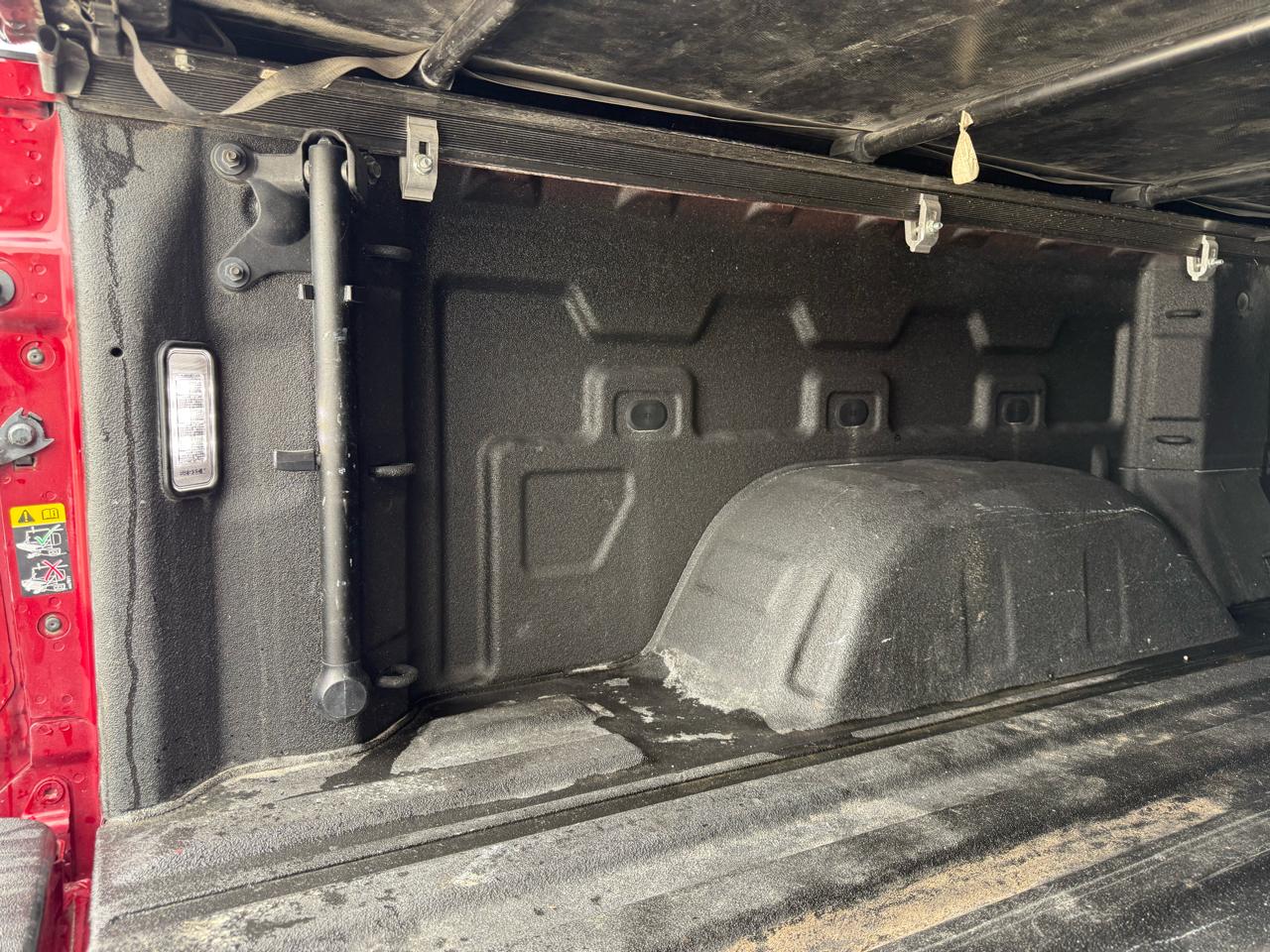 GMC Sierra 1500 AT4 Crew Cab 4WD 2019