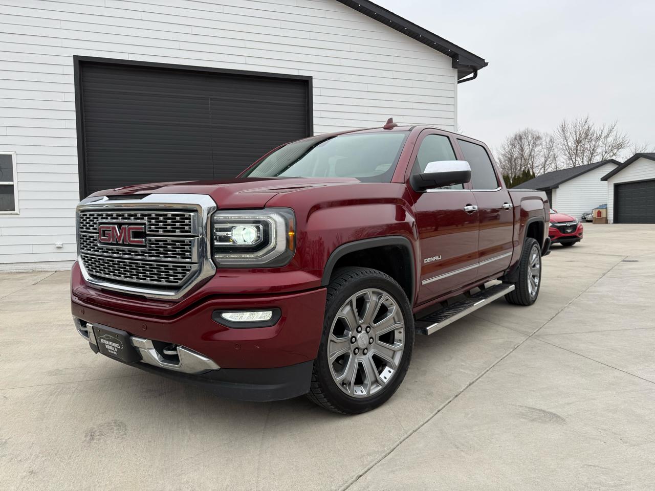 2017 GMC Sierra 1500 Denali Crew Cab Long Box 4WD