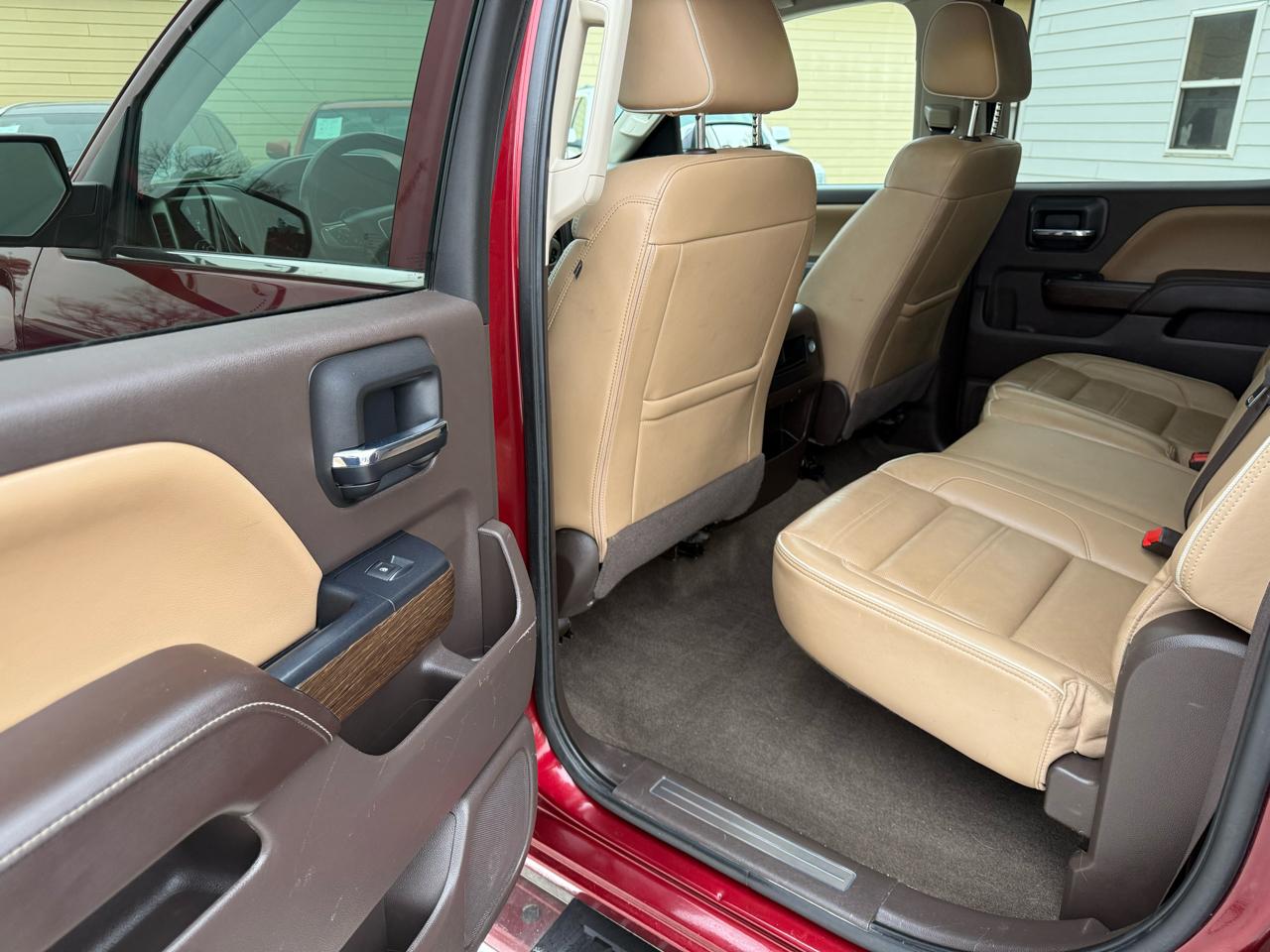 GMC Sierra 1500 Denali Crew Cab Long Box 4WD 2017