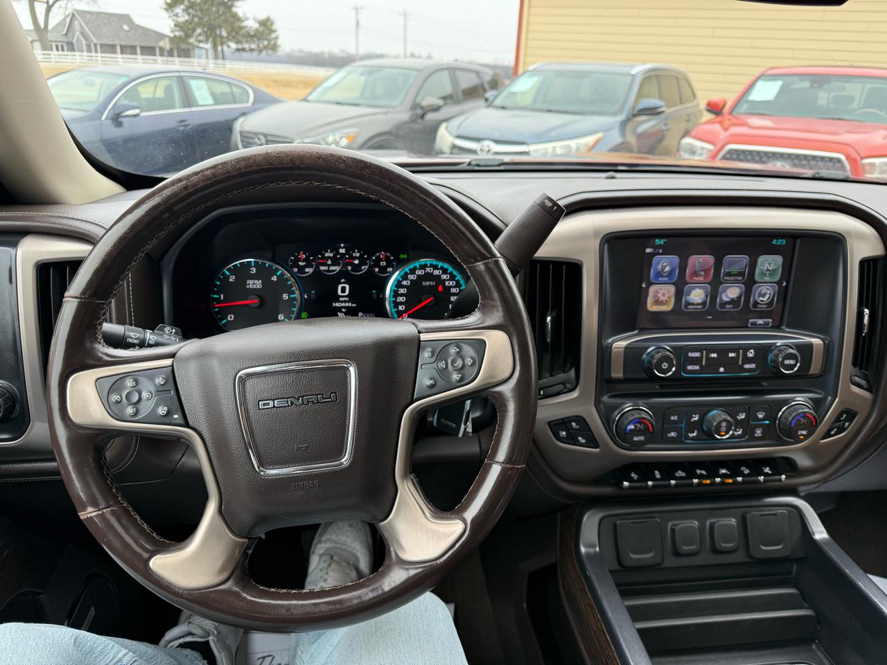 GMC Sierra 1500 Denali Crew Cab Long Box 4WD 2017