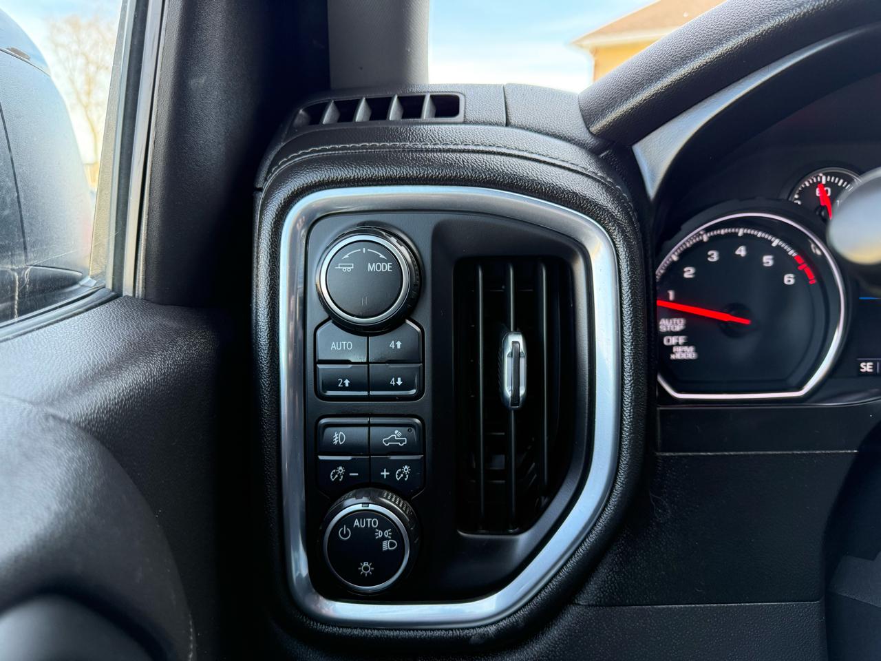 Chevrolet Silverado 1500 RST Crew Cab 4WD 2020