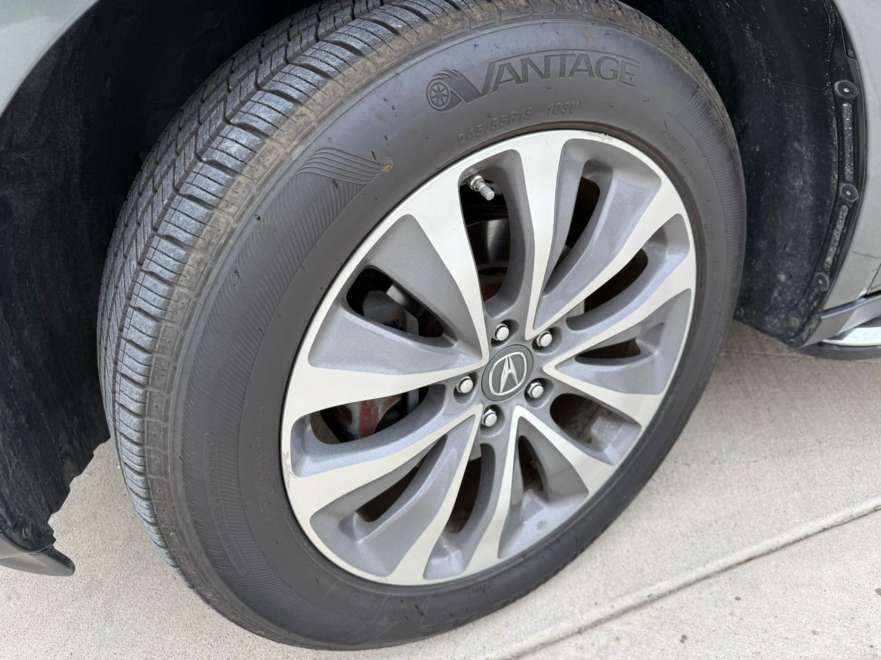 Acura MDX SH-AWD 6-Spd AT w/Tech Package 2015