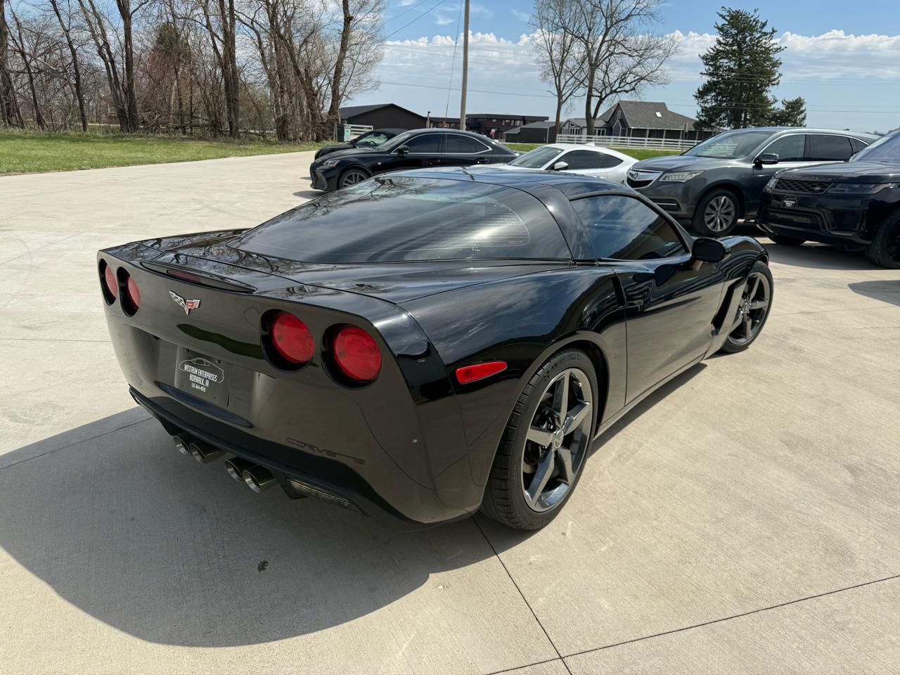 Chevrolet Corvette Standard LT1 2010