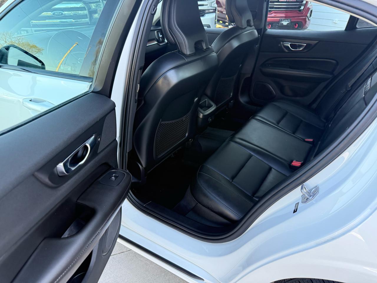 Volvo S60 T5 Momentum 2021